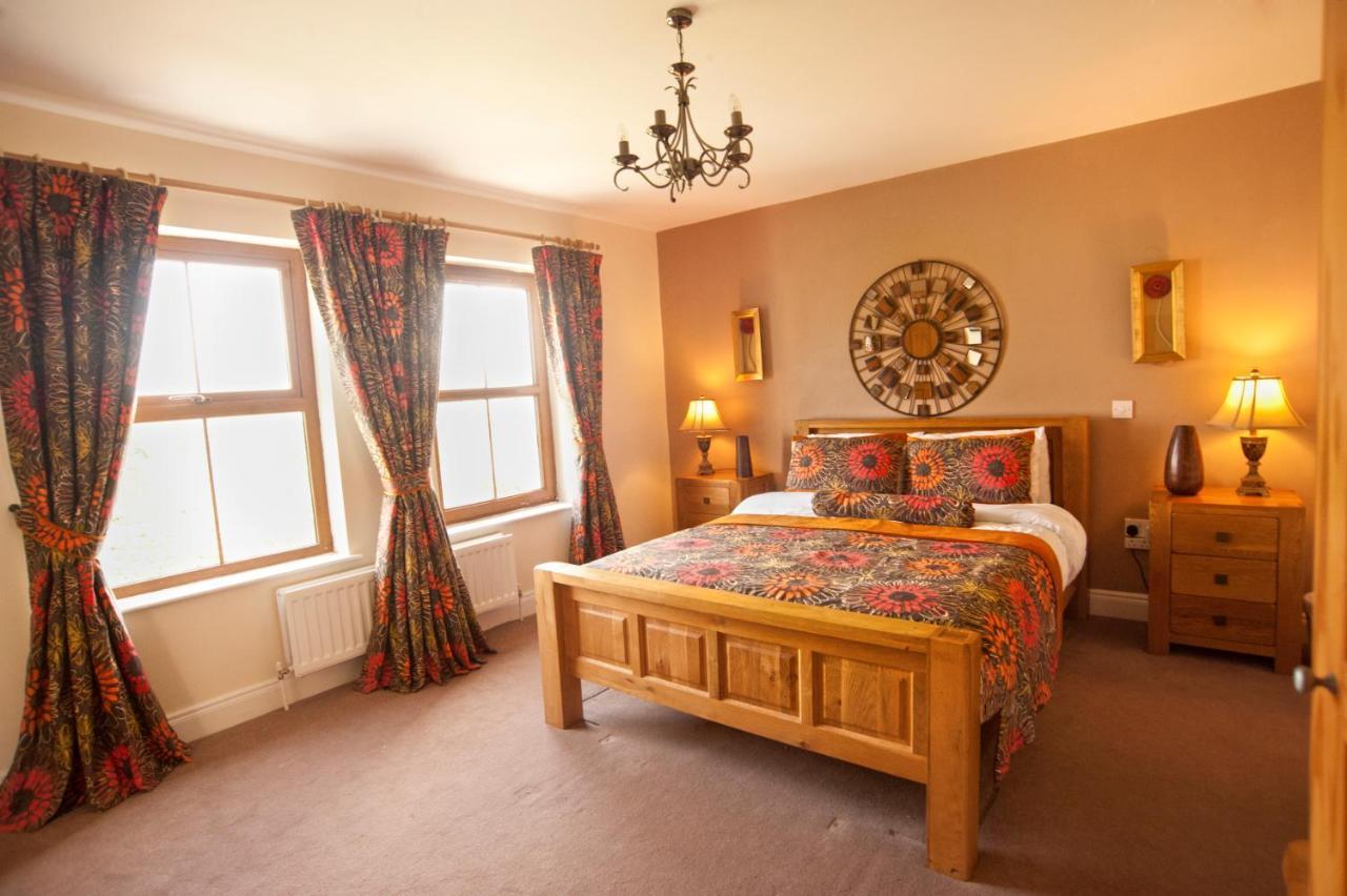 Knockalla Luxury Property With Hot Tub Suitable For Families Portadown Luaran gambar