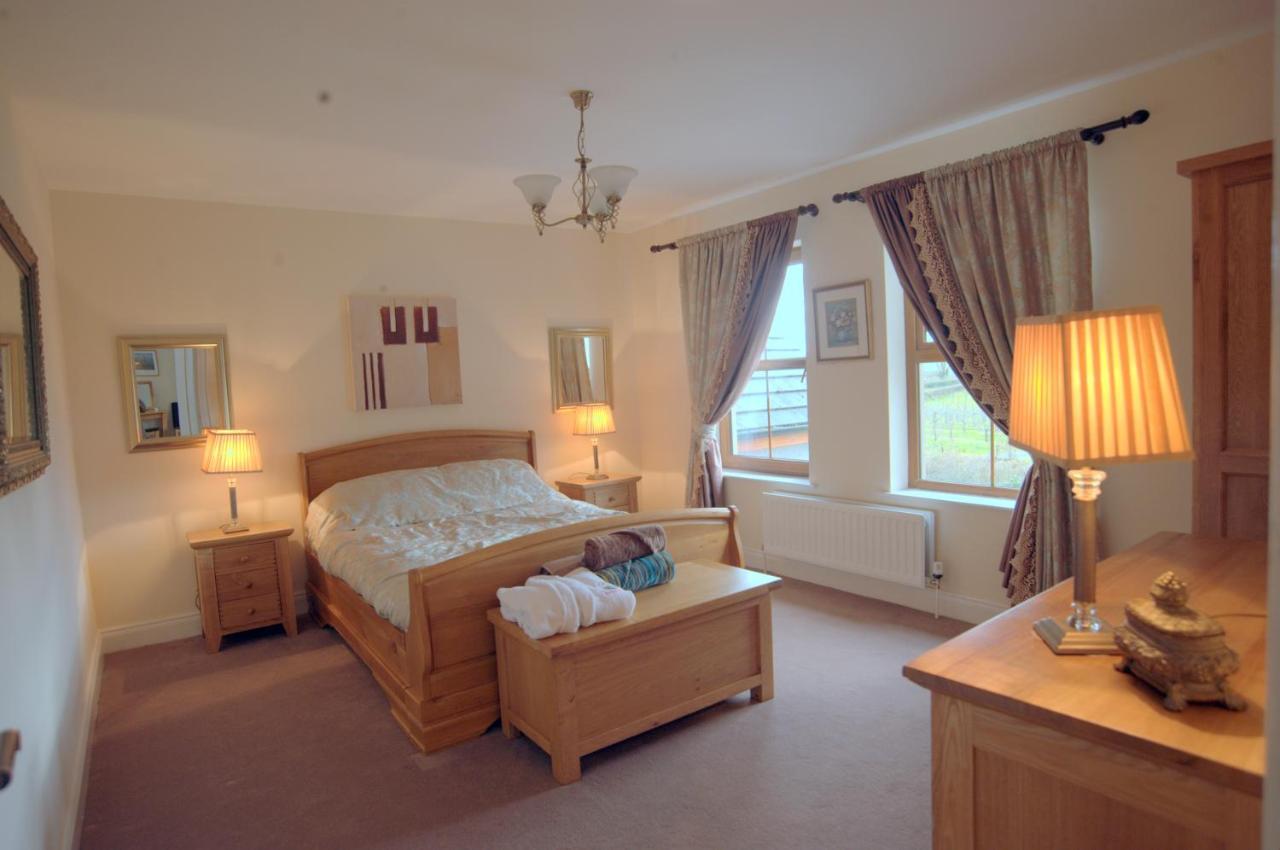 Knockalla Luxury Property With Hot Tub Suitable For Families Portadown Luaran gambar
