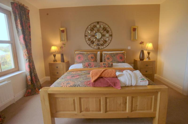 Knockalla Luxury Property With Hot Tub Suitable For Families Portadown Luaran gambar