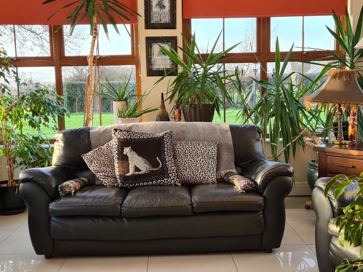 Knockalla Luxury Property With Hot Tub Suitable For Families Portadown Luaran gambar